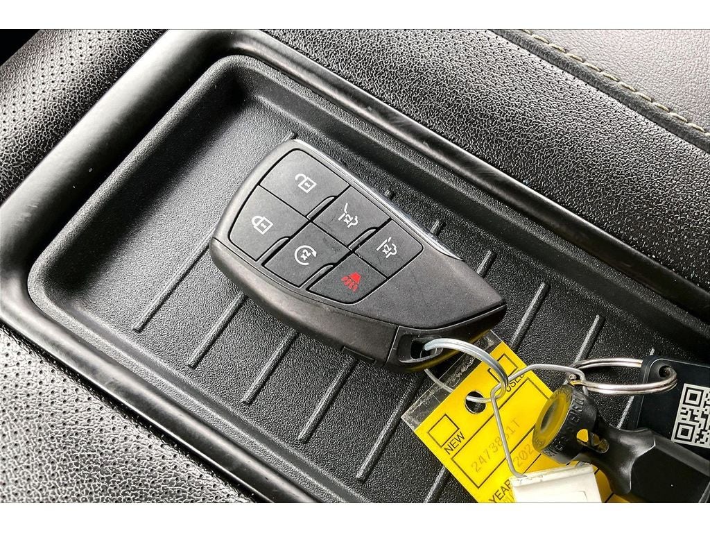 2024 GMC Yukon SLT