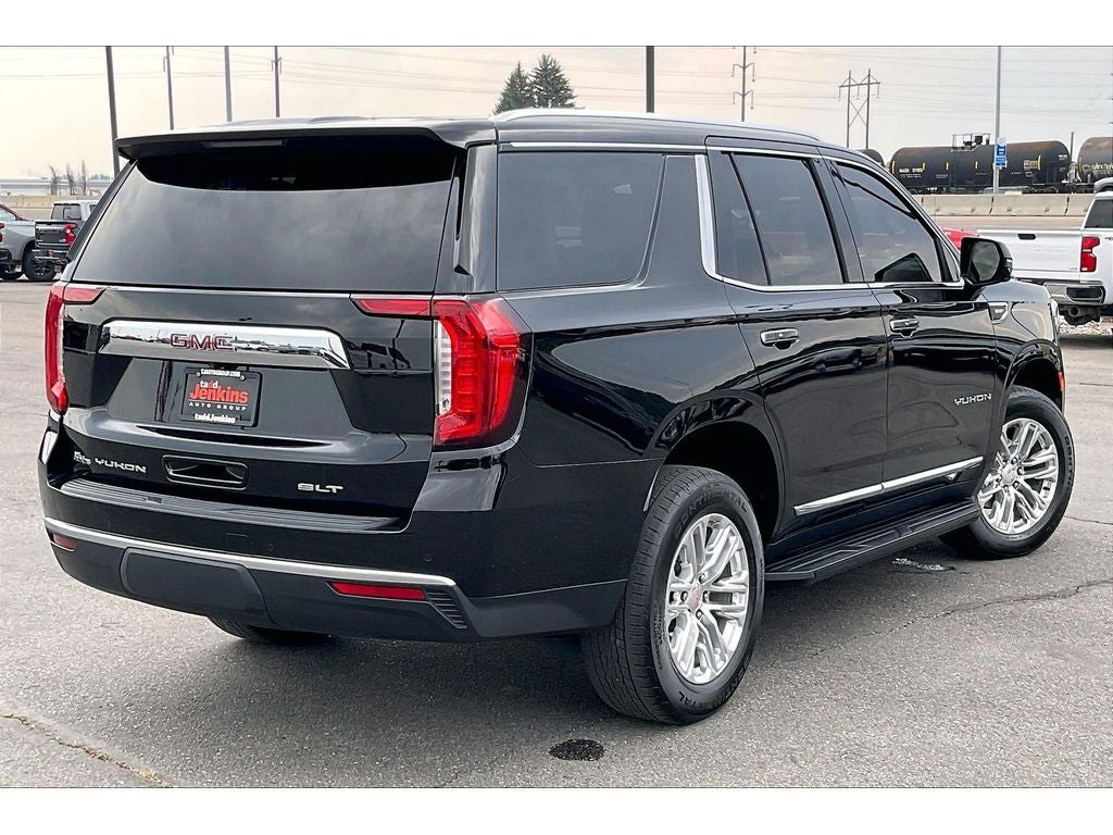 2023 GMC Yukon SLT