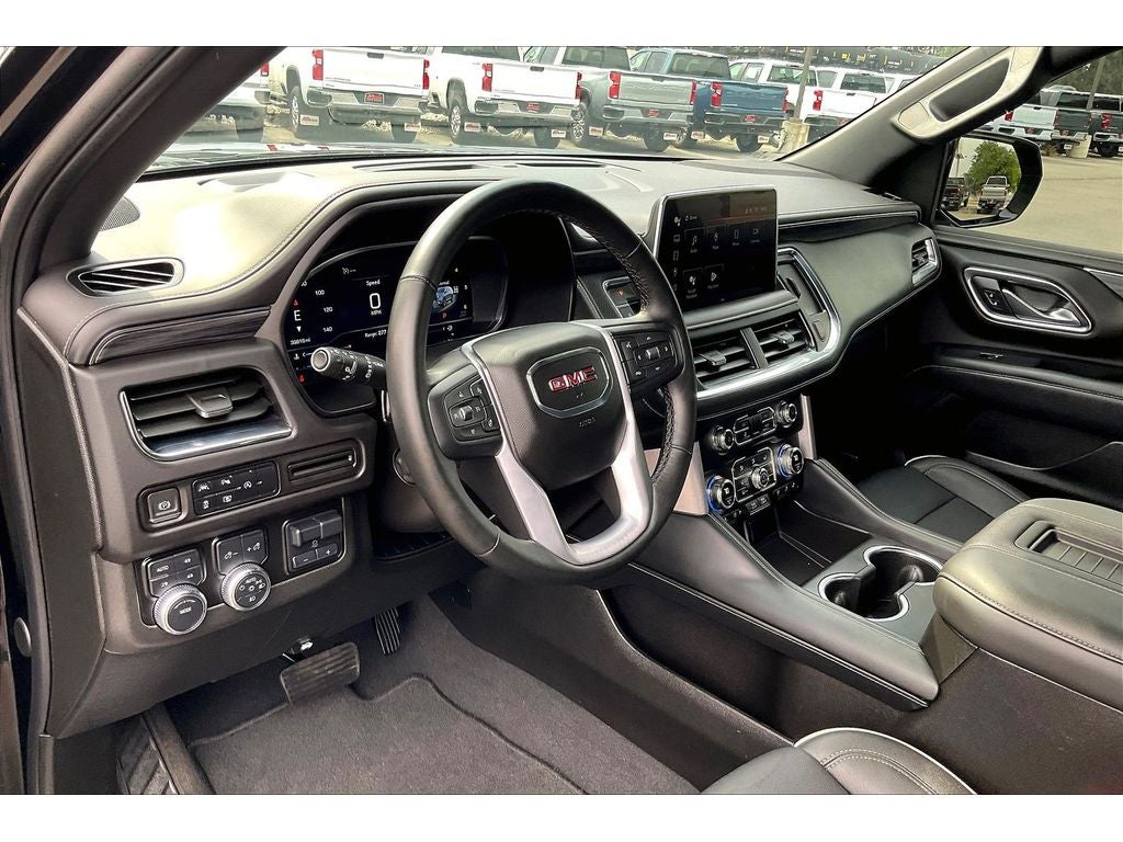 2023 GMC Yukon SLT