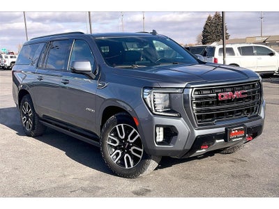 2022 GMC Yukon XL AT4