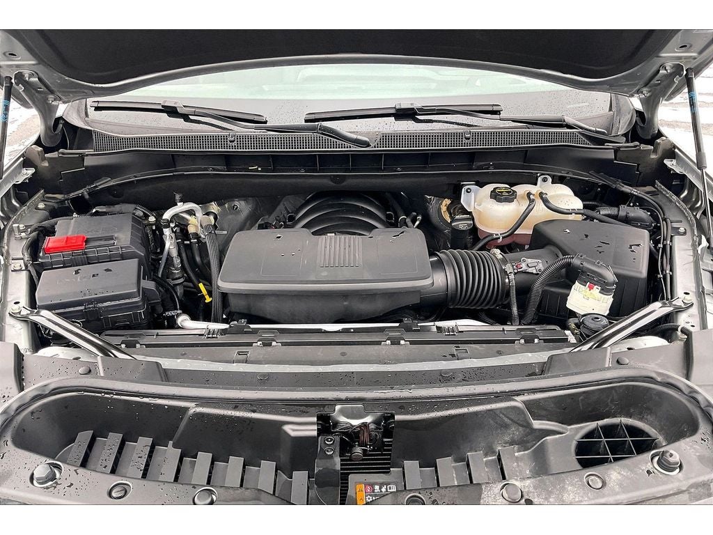 2025 Chevrolet Suburban RST