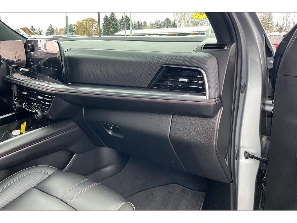 2025 Chevrolet Suburban RST