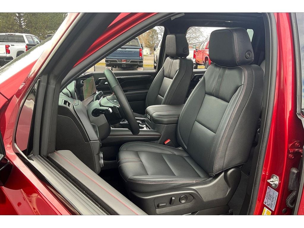 2025 Chevrolet Suburban RST