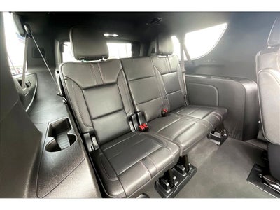 2025 Chevrolet Suburban RST