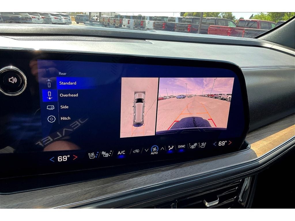 2025 Chevrolet Suburban High Country