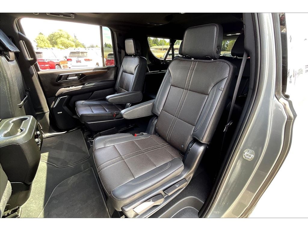 2025 Chevrolet Suburban High Country