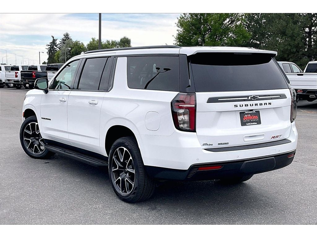 2024 Chevrolet Suburban RST
