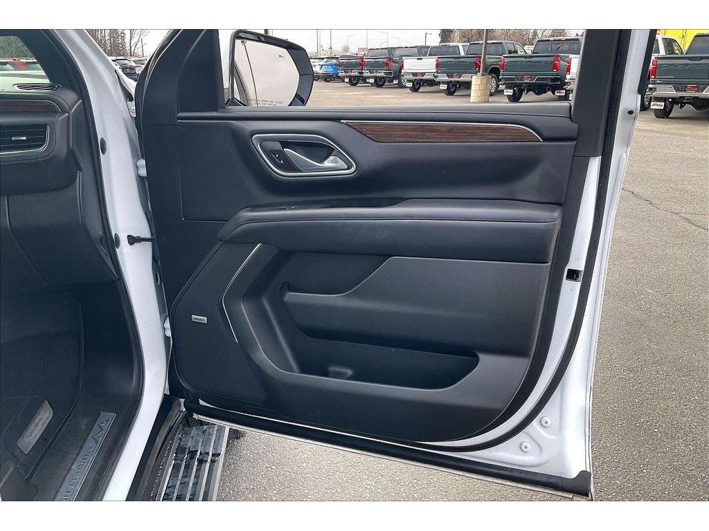 2022 Chevrolet Suburban High Country