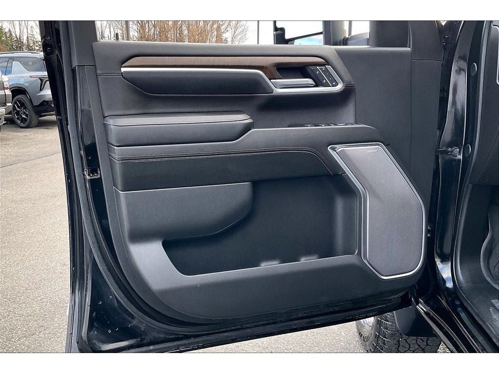 2025 Chevrolet Silverado 3500 HD High Country