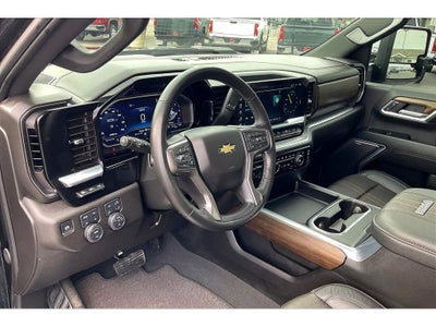 2025 Chevrolet Silverado 3500 HD High Country