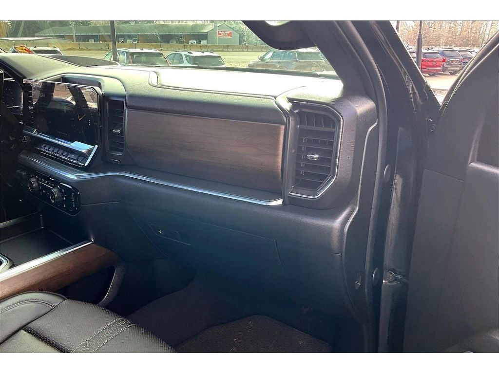 2025 Chevrolet Silverado 3500 HD High Country