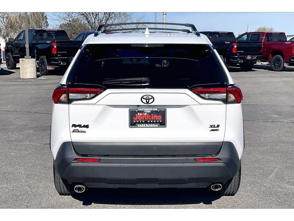2022 Toyota RAV4 XLE