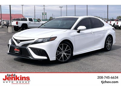 2022 Toyota Camry SE