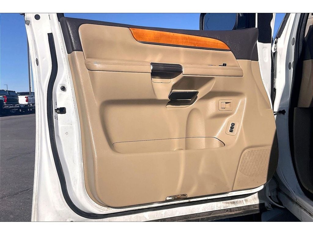 2013 Nissan Armada Platinum