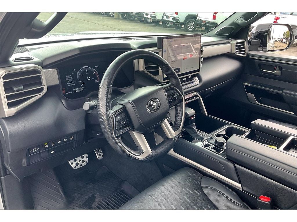 2025 Toyota Tundra 4WD SR5