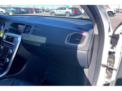 2016 Volvo V60 Cross Country T5